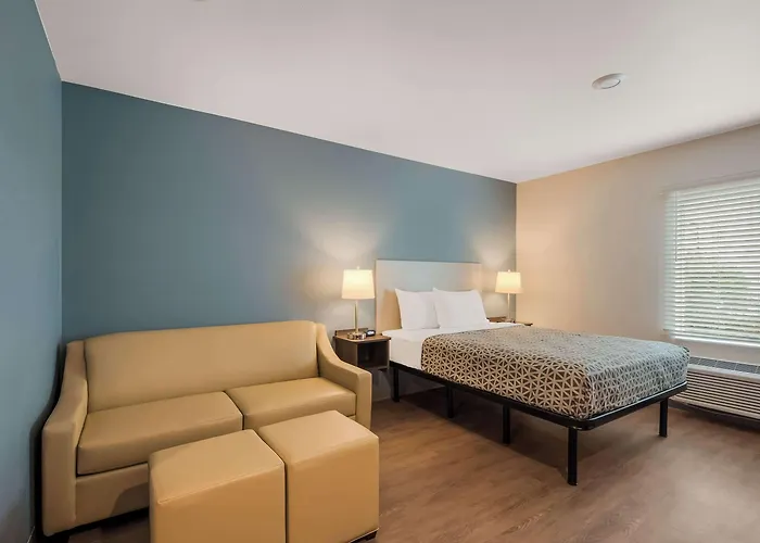Woodspring Suites Bellflower - Los Angeles