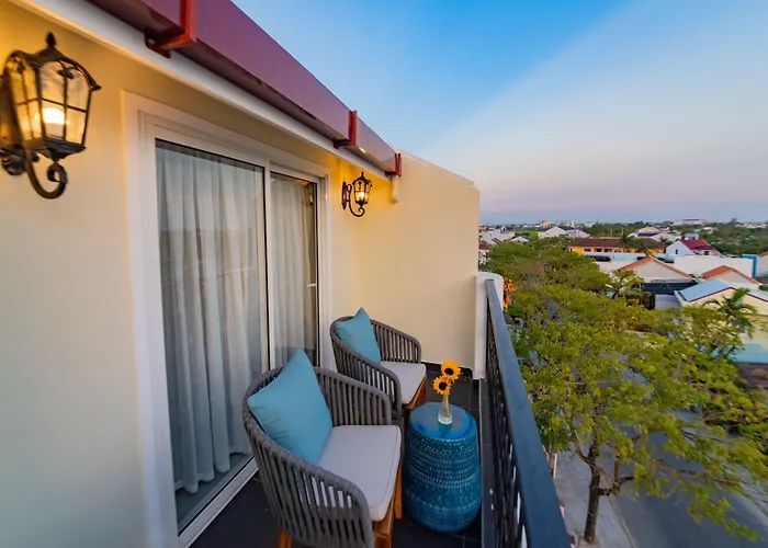 Hoi An Merrily De Art Hotel