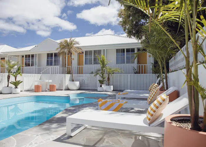 Sunnymead Hotel