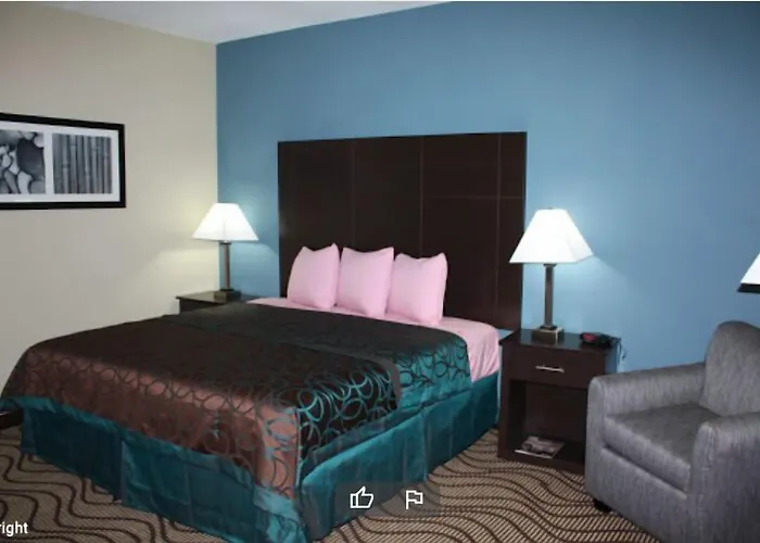 La Plaza Inn And Suites - Freer Tx