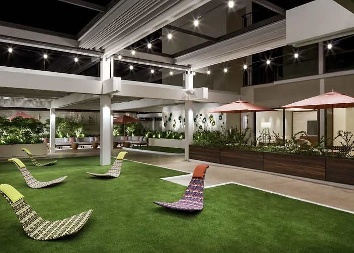 Halepuna Waikiki By Halekulani - No Resort Fee