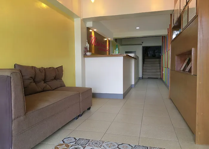 Mansion 8 Residences