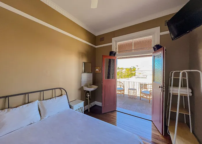 Commercial Hotel Bega