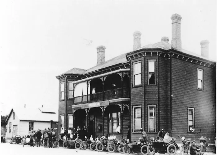 The Exchange Beaconsfield - Offering Heritage Accommodation