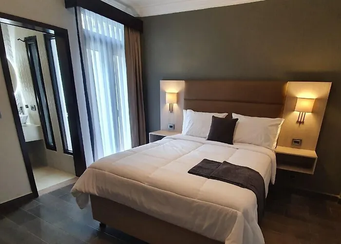 L'Aurora Inn