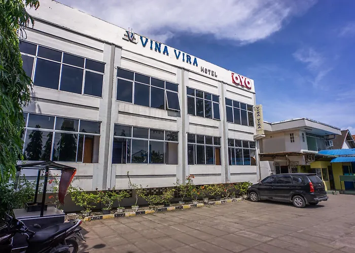 Oyo 2180 Vina Vira Hotel