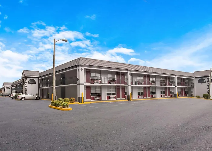 Suburban Studios Cleveland Central