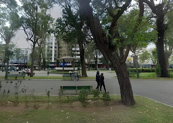 Apto Clássico, Centro de Friburgo, em frente à Pça Getúlio Vargas e pertinho do Teleférico e da Pça Suspiro - Muito bem equipado - Aquecedor