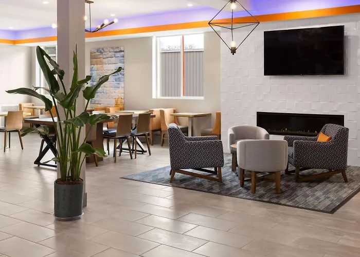 La Quinta Inn & Suites By Wyndham Williston Burlington