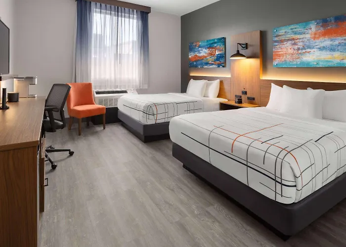 La Quinta Inn & Suites By Wyndham Williston Burlington