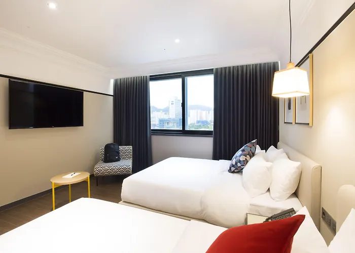 Brown Dot Hotel Jinju