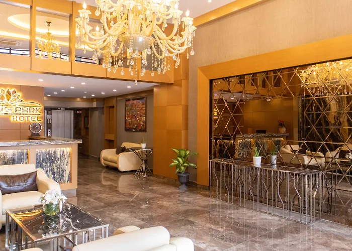 Lotuspark Hotel