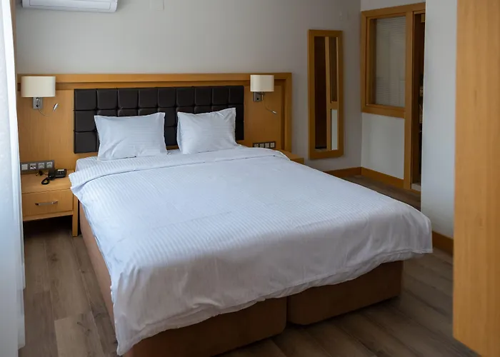 Lotuspark Hotel