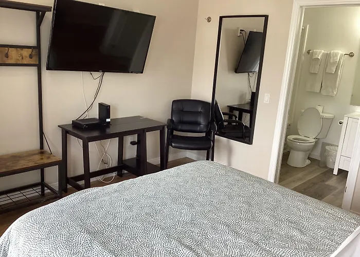 Lakeview Hotel