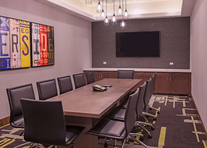 Hampton Inn Riverside Downtown Convention Center