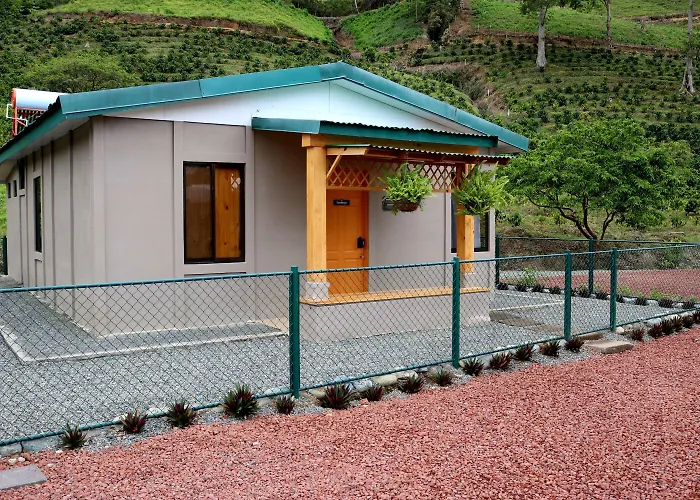 Coffee Pickers Village By Hacienda Orosi