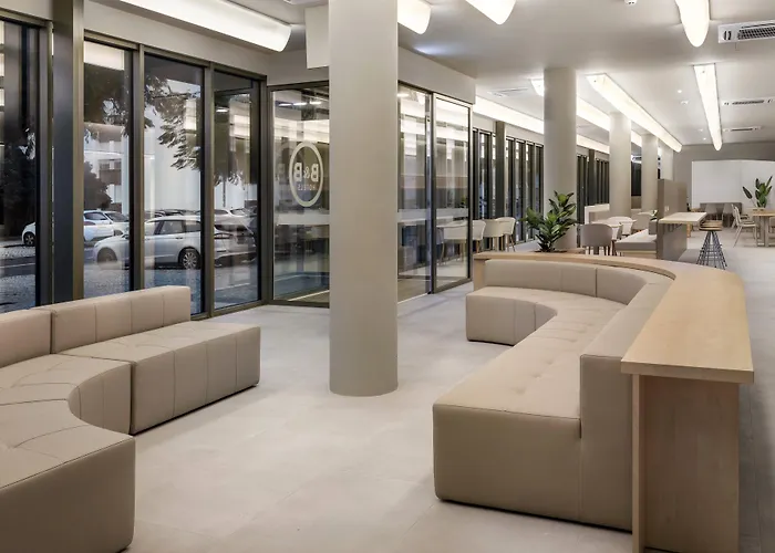 B&B HOTEL Lisboa Oeiras