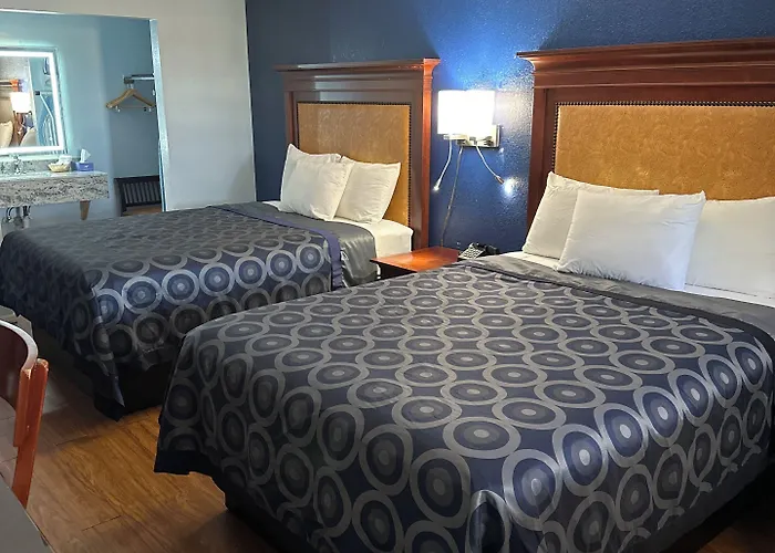 Tanglewood Motel