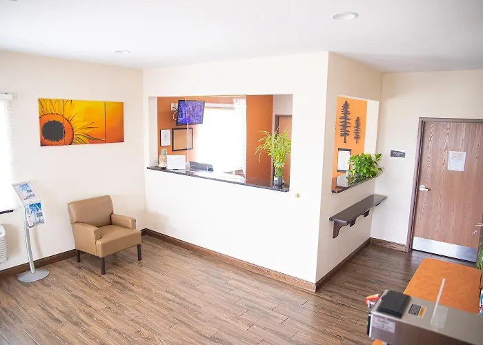 White House Suites