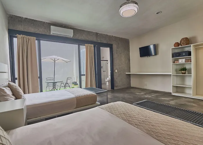 Aura Hotel B&B