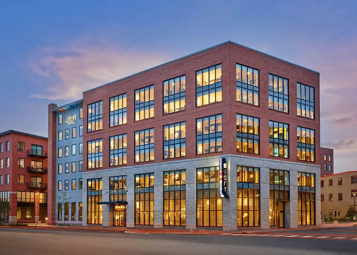 Aloft By Marriott Portland Downtown Waterfront Me