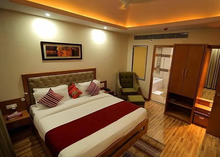 Hotel Hampi International