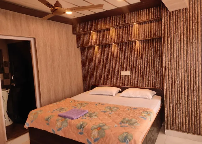 Goroomgo Hotel Koyal Mandi