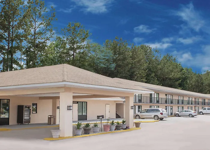 Days Inn By Wyndham Newton Ms I-20