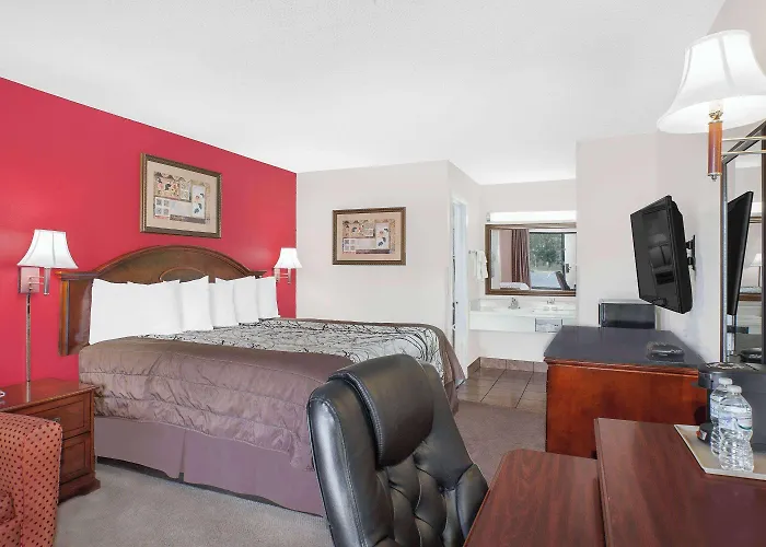 Days Inn By Wyndham Newton Ms I-20