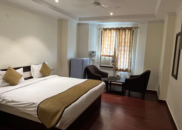 Hotel Vasu International