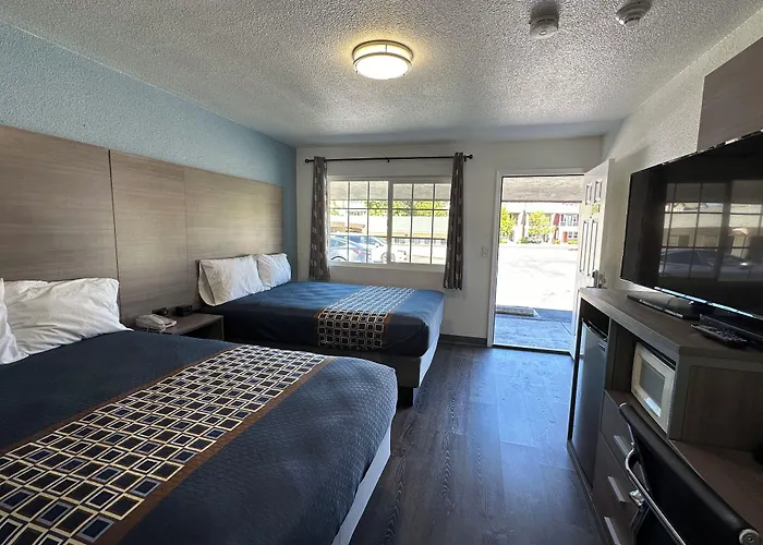 Sands Motel
