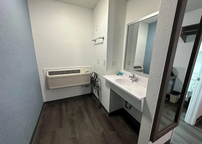 Sands Motel