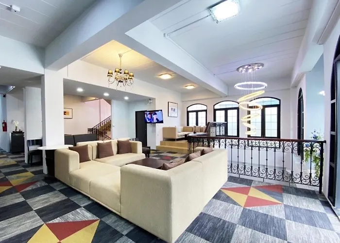 Daddy Dream Hotel And Residence