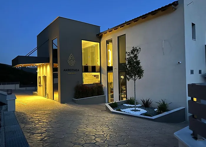 AKROTHEA suites&lounge