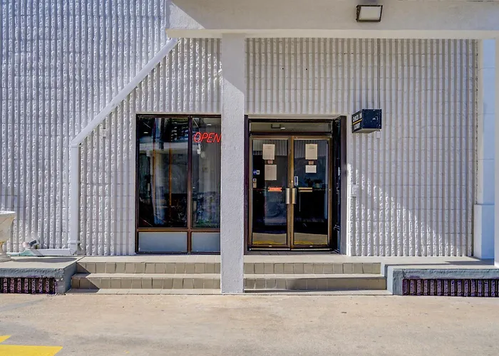 Capital O Travelers Inn Lawton Fort Sill