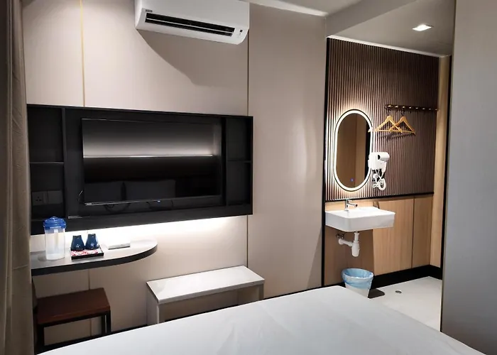 Urban Inn, Changlun