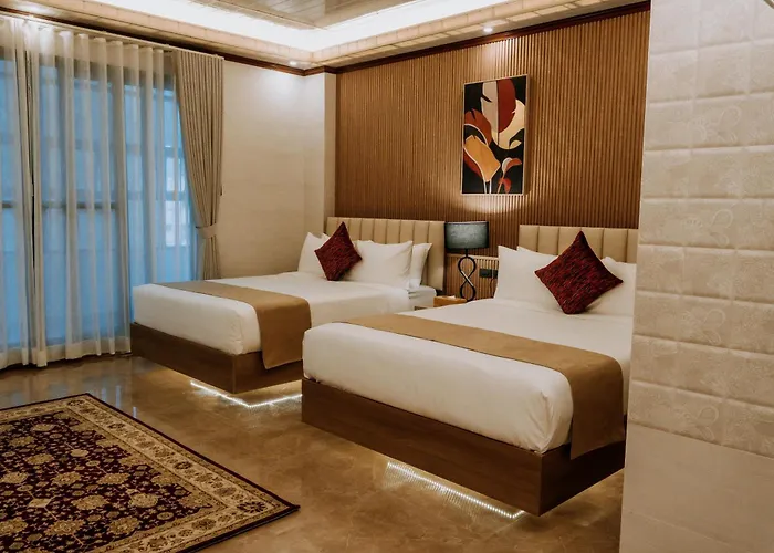 Rosepine Hotel