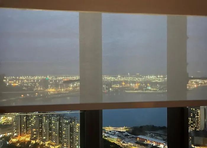 Seaview Condo Near Airport And Disney Land