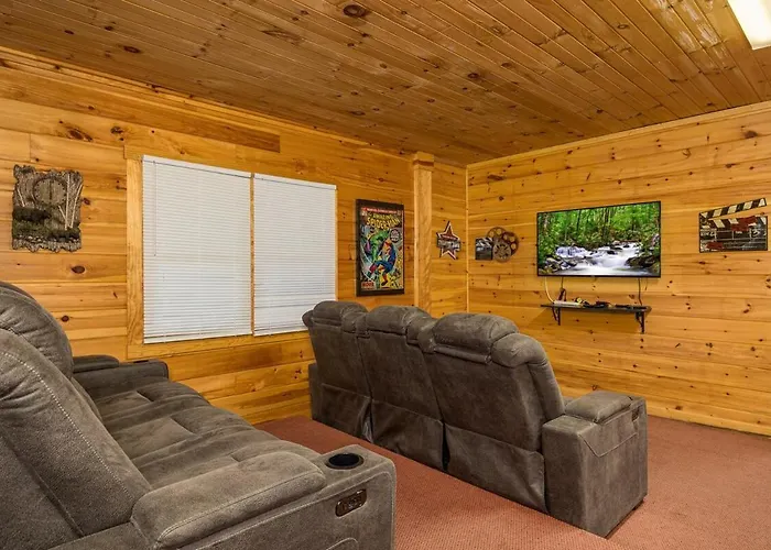 4 King Suites, Bunk Room, Hot Tub Mtn Views!