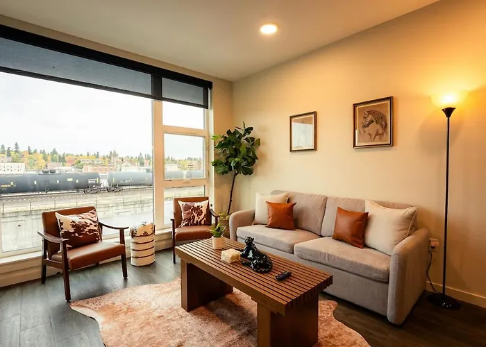 Heart Of Downtown Apt With City View, Walkable To Hotspots