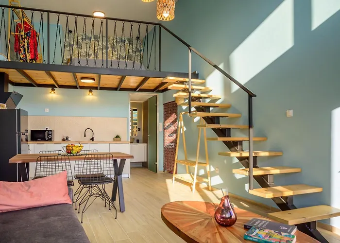 Cestrum Suites