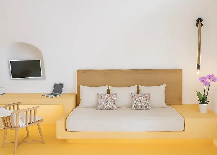 Chic Hotel Santorini