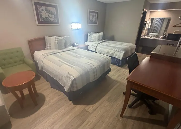 Colonial Inn
