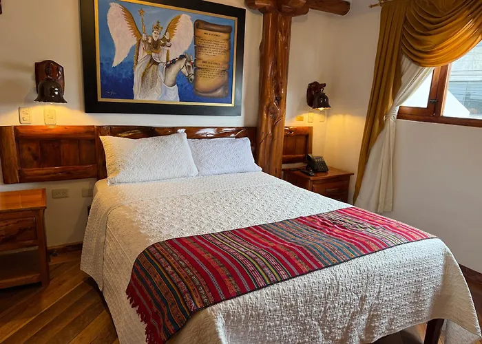 Hotel Maderanegra By Huasicama