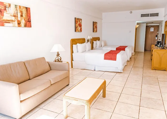 Hotel San Carlos Plaza