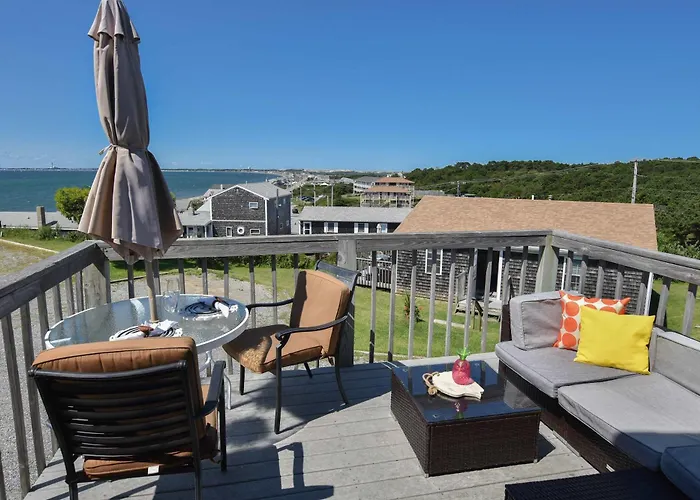 12215 - Beautiful Views Of Cape Cod Bay Access To Private Beach Easy Access To P-Town