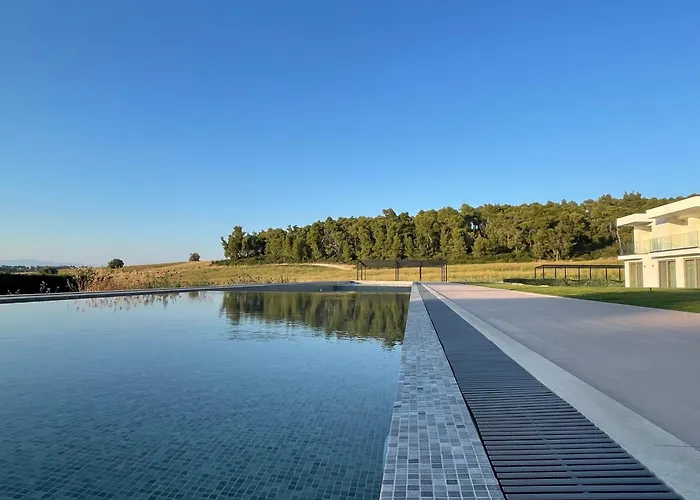 Oikos Sani Suites