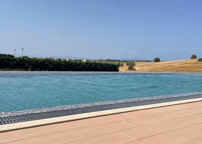 Oikos Sani Suites