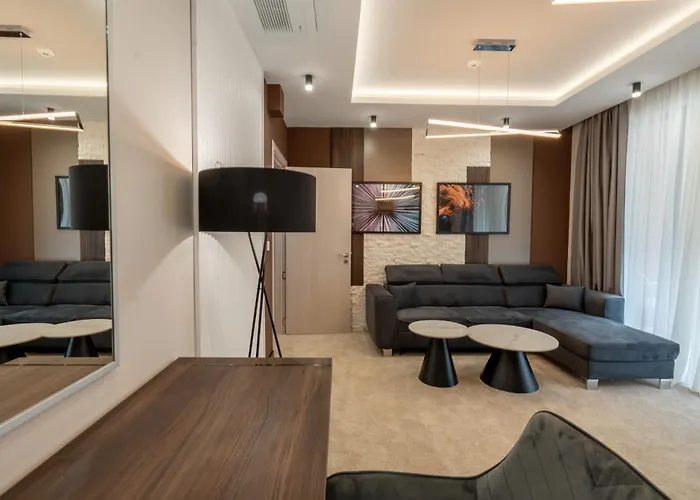 K&G City Hotel