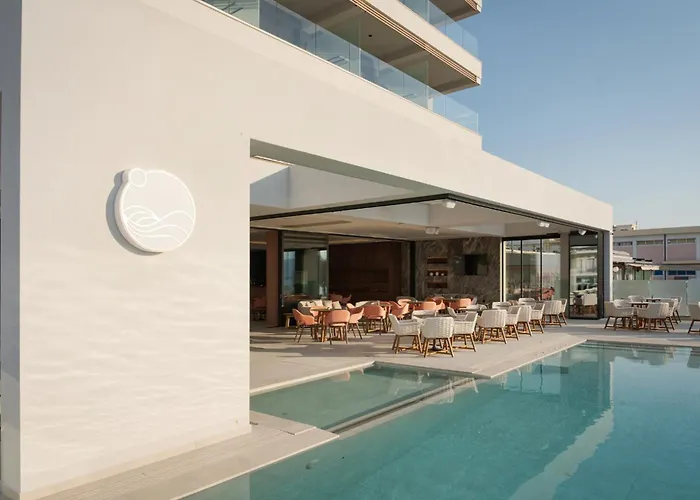 Avant Blue Boutique Hotel